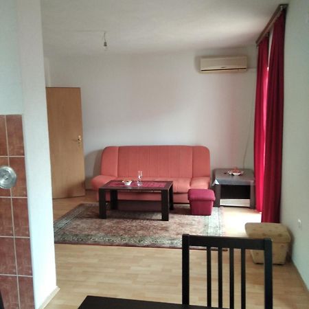 Apartman Asi Διαμέρισμα Μόσταρ Εξωτερικό φωτογραφία